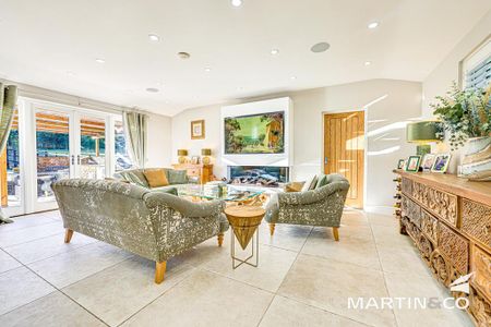 3 bedroom detached bungalow to rent - Photo 4