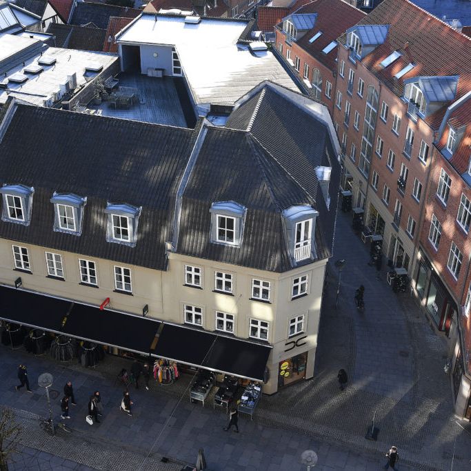 God 2 værelses beliggende i hjertet af Aalborg - Photo 1