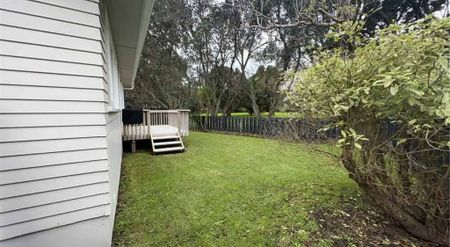 Great Orewa Location - Photo 3