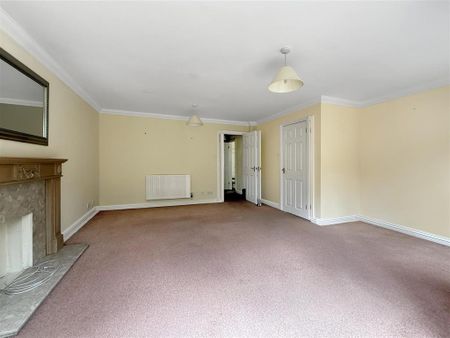 3 bedroom link detached house to rent - Photo 2