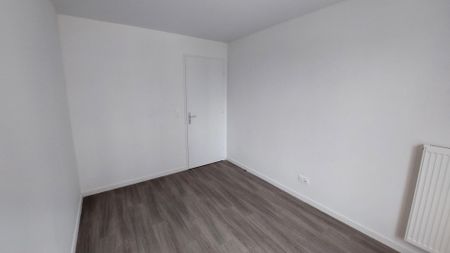 location Appartement T4 DE 80.2m² À LE BLANC MESNIL - Photo 5