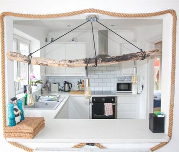 3 bedroom semi-detached house to rent - Photo 6