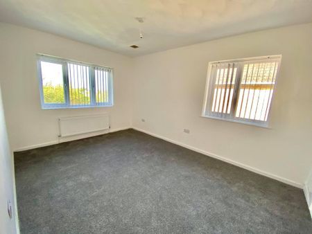 3 bedroom semi-detached house to rent - Photo 5