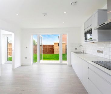 3 bedroom terraced house to rent - Photo 4