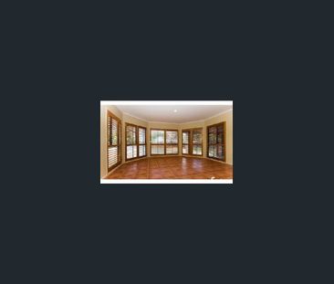 Luxury house in the peaceful suburb - Photo 2