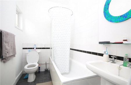 Mafeking Avenue, Brentford, TW8 0NH - Photo 5