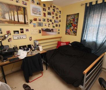 4 bedroom private hall to rent - Photo 3