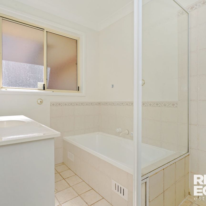 Spacious Family Residence - Photo 1