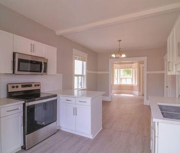 Aberdeen Avenue, Winnipeg, MB, R2X 0V9 - Photo 2