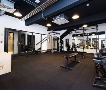 Studio Flat, Mcdonald Road, EH7 - Photo 1