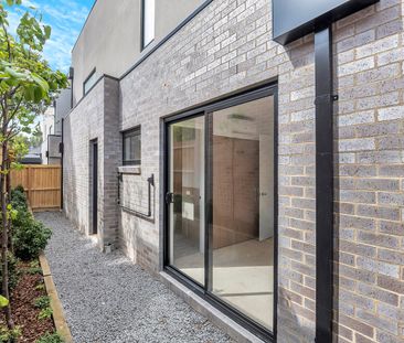 4/140 Yarra Street, Abbotsford VIC 3067 - Photo 4