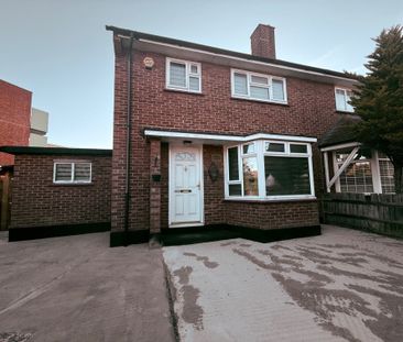 Newhouse Crescent, Watford - Photo 5