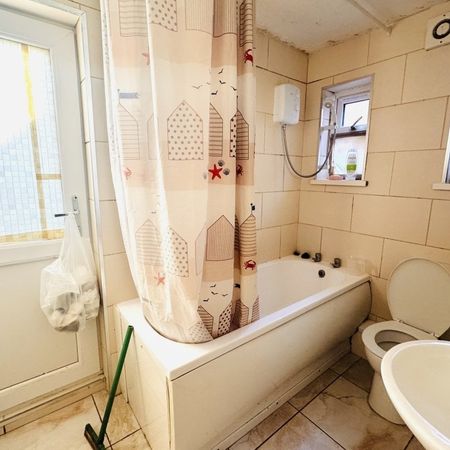 King Street, KETTERING - Photo 4