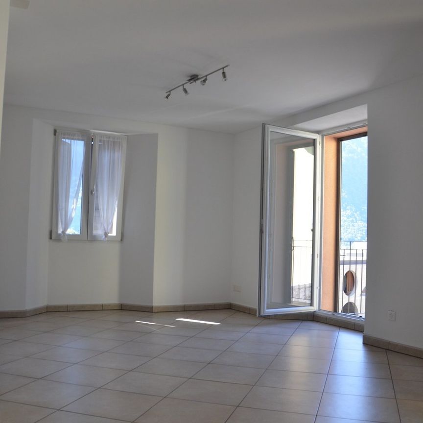 Appartamento 3.5 locali in affitto a Grono - Foto 1
