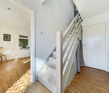 4 bedroom detached house to rent - Photo 3