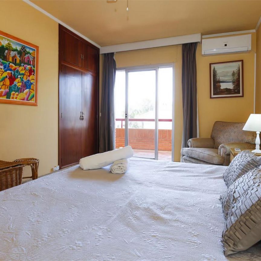 Casa o chalet de alquiler en Carrer de Lluís Companys, 6, Covamar - Photo 1