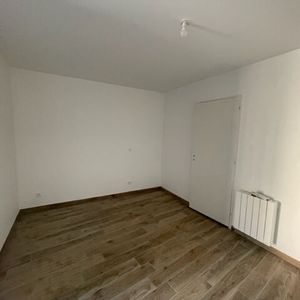 Location appartement 1 pièce, 26.00m², Soudan - Photo 2