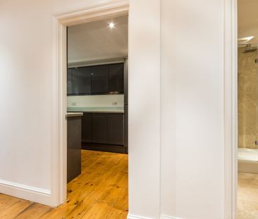 Flat to rent - Wells Park Road, London, SE26 - Photo 4