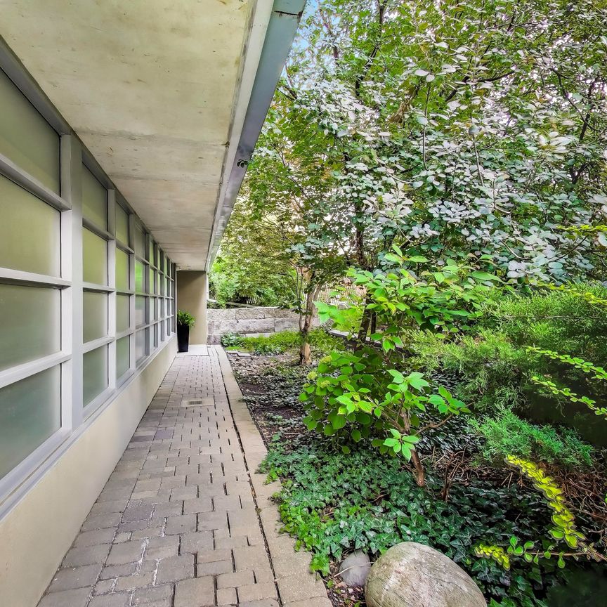 For Lease - 20 Niagara Street Unit# 301, Toronto, Ontario - Photo 1