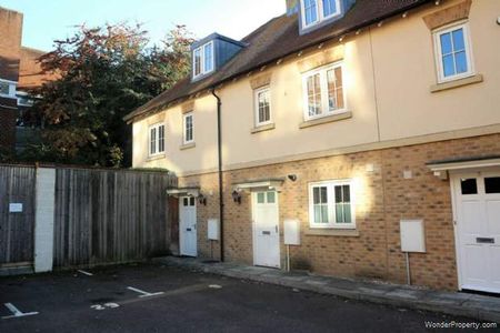 4 bedroom property to rent in Canterbury - Photo 4