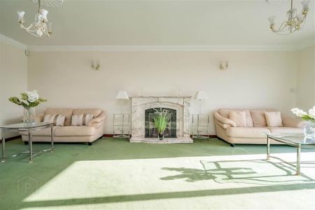 8 Royal Lodge Mews, Off Purdysburn Road, Belfast, BT8 7YT - Photo 2
