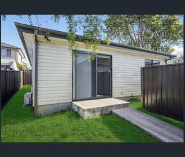 TWO BEDROOM GRANNY FLAT! - Photo 6