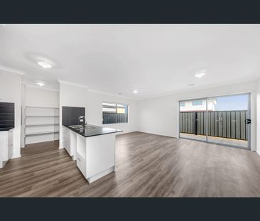 6 Danzig Street, Kalkallo, Vic 3064 - Photo 4