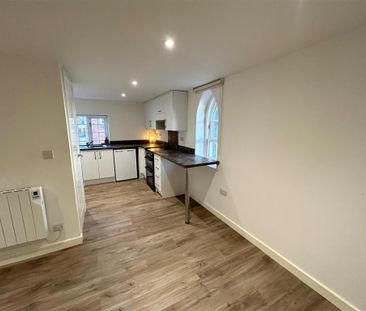 Market Place - Photo 6