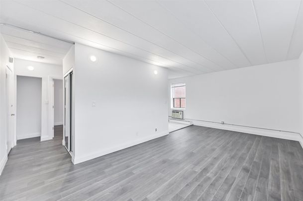 For Lease - 325 Sammon Avenue Unit# 201, Toronto, Ontario - Photo 1