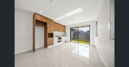 Stunning 2 Bedroom Home Unit – Ducted Air Conditioning & Fenced Yard - Photo 2