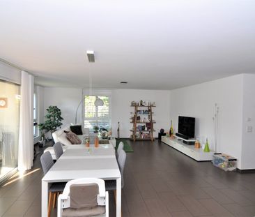 Helle 4.5-Zimmerwohnung mit Balkon und Garage in Oberuzwil - Photo 1