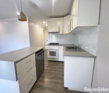 Cozy & Quiet With Ensuite - Photo 1