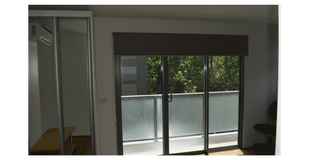 Secure 2-Bedroom Apartment with Cafes, Shops & Transport at Your Doorstep - Photo 4