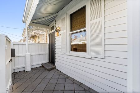 17 Bayview Street, Prahran VIC 3181 - House For Rent | Domain - Photo 2