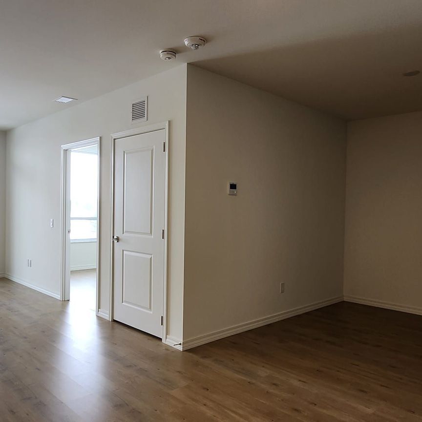 For Lease - 181 Elmira Road Unit# 302B, Guelph, Ontario - Photo 1