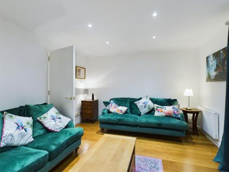 3 bedroom duplex to rent - Photo 2