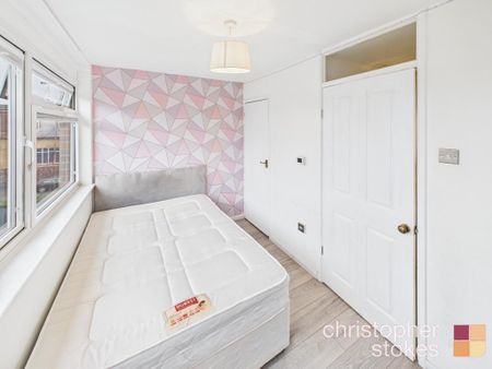 2 bedroom maisonette to rent - Photo 4