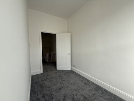 2 Bed Flat, Lewes Road, BN2 - Photo 4