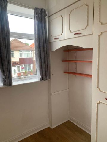 3 bedroom semi-detached house to rent - Photo 3