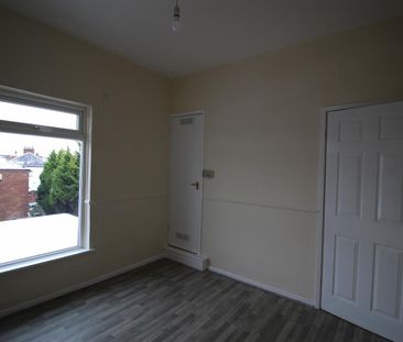 2 Bedroom Terraced House for Rent - Photo 3
