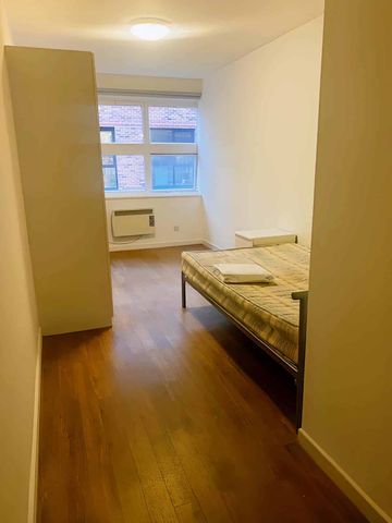 1 Bedroom Apartment - Photo 4