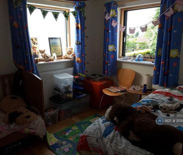 3 bedroom detached house to rent - Photo 4