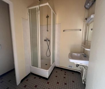 Location Appartement 1 pièce 25m² BORDEAUX 33800 - Photo 3