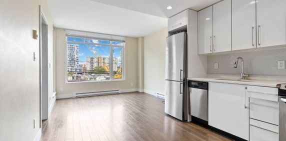 1 Bed 1 Bath Apartment/condo CA$2,200 / Month - Photo 2