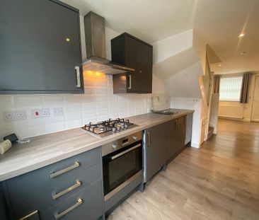 2 Bedroom End Terraced House To Rent - Photo 6