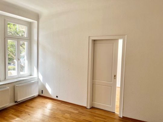 SEHR SCHÖN! Charmante 3-Zimmer Wohnung in der Theo-Neubauer-Straße - Photo 1