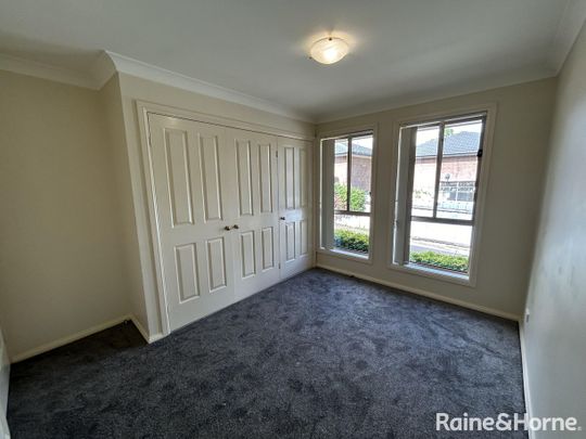 2 / 5 Coronation Drive, Orange, NSW 2800 - Photo 1