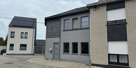 Woning te huur in Baardegem voor € 950 met 4 slaapkamers - Foto 2