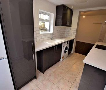 British Road, Bristol, Somerset, BS3 - Photo 3