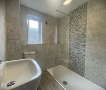 6 bed Semi-Detached House for Rent - Photo 1